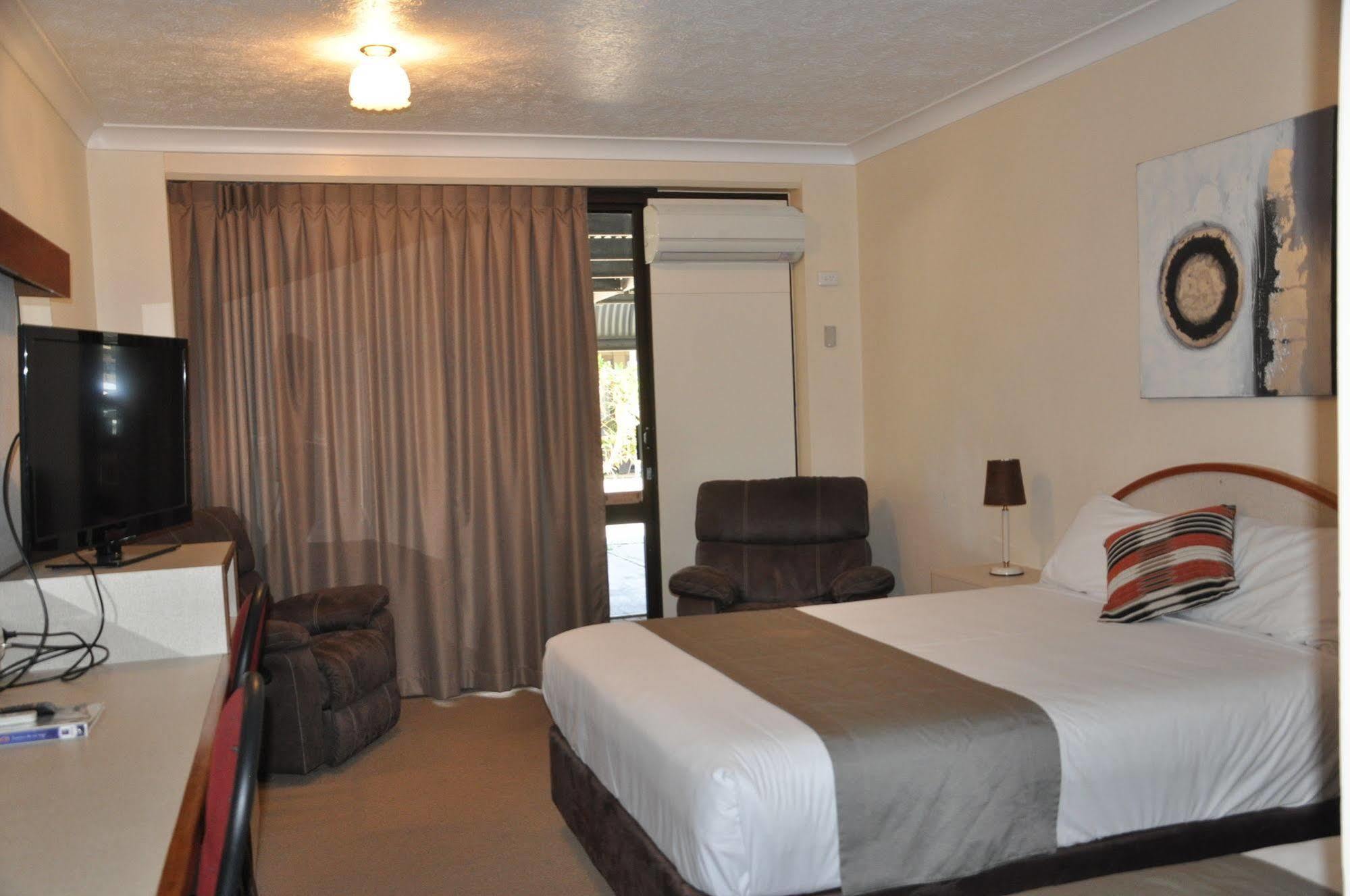 Longreach Motor Inn Экстерьер фото
